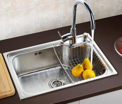 佛山厨房水槽装修设计，单槽还是双槽更方便？