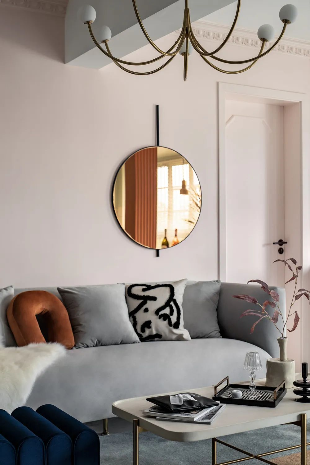 美式轻奢风格室内设计家装案例-客厅沙发茶几