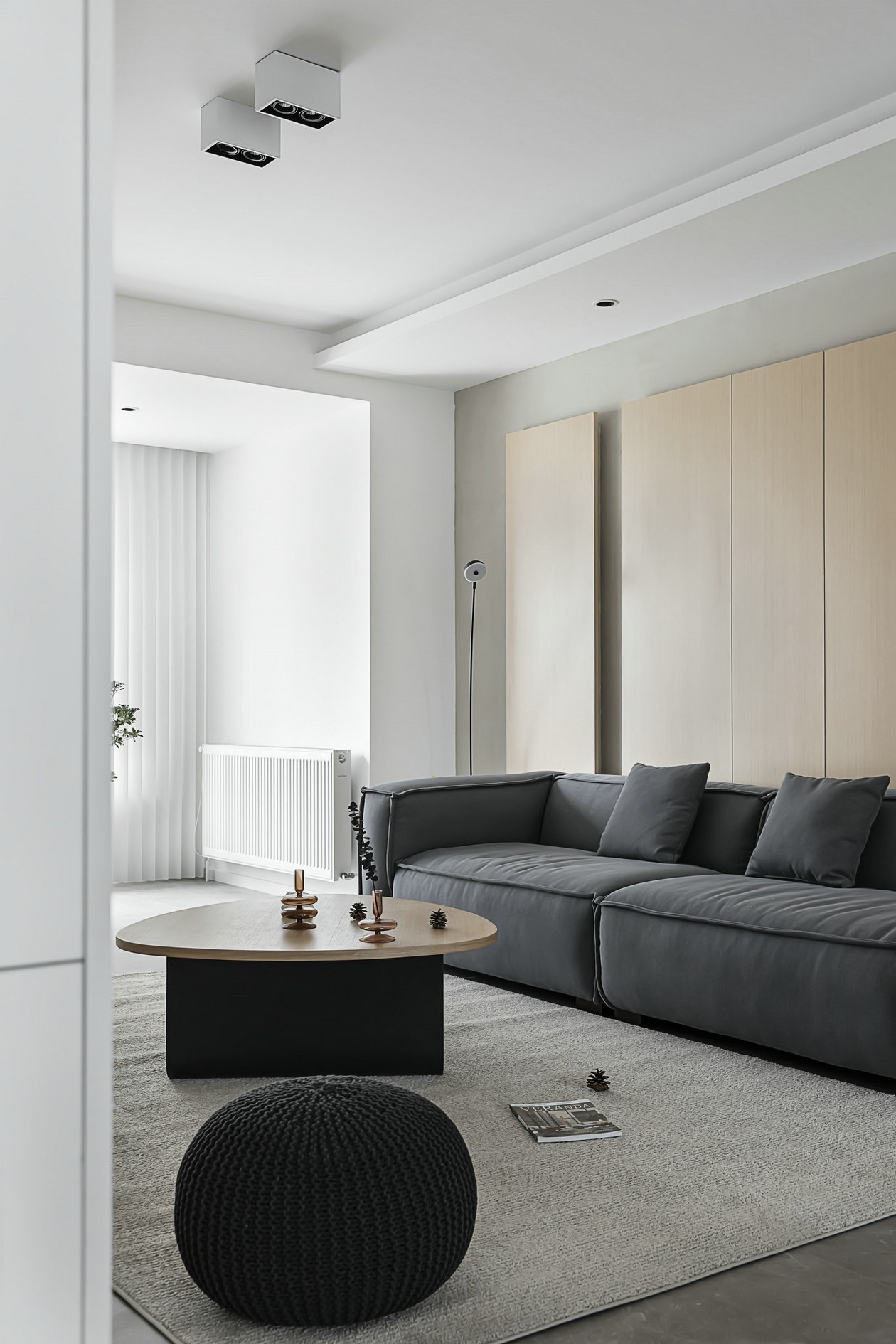 现代极简风格室内设计家装案例-客厅茶几沙发